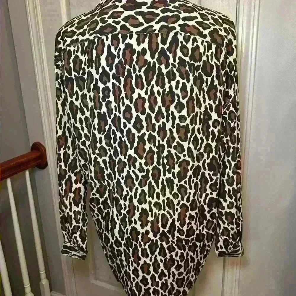 Vintage Bergdorf Goodman Long Sleeve 100% Rayon Leopard Button Down Women Small - Picture 3 of 13